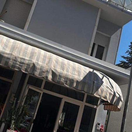Hotel Due Gemelle Rimini Zewnętrze zdjęcie