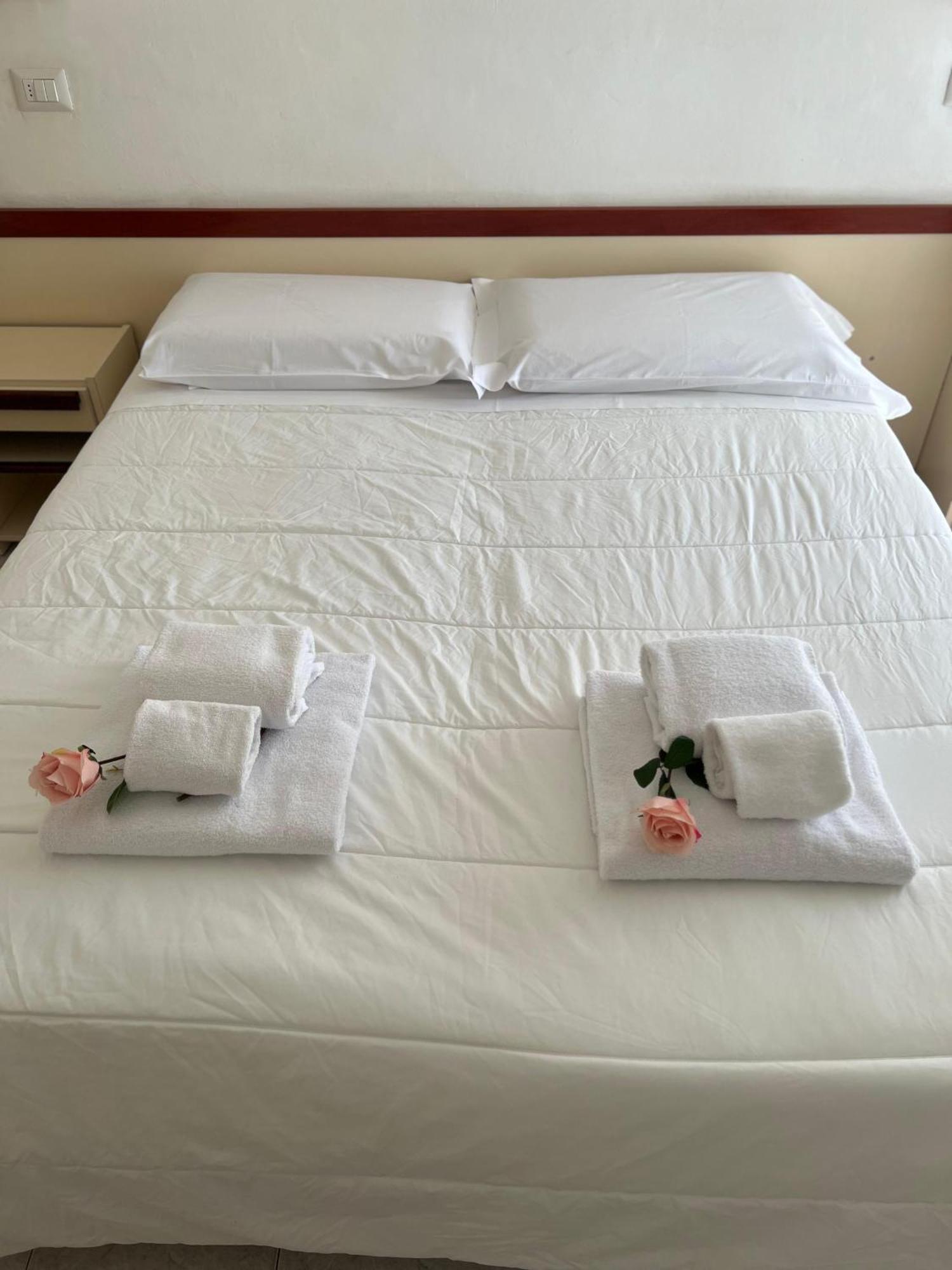 Hotel Due Gemelle Rimini Zewnętrze zdjęcie