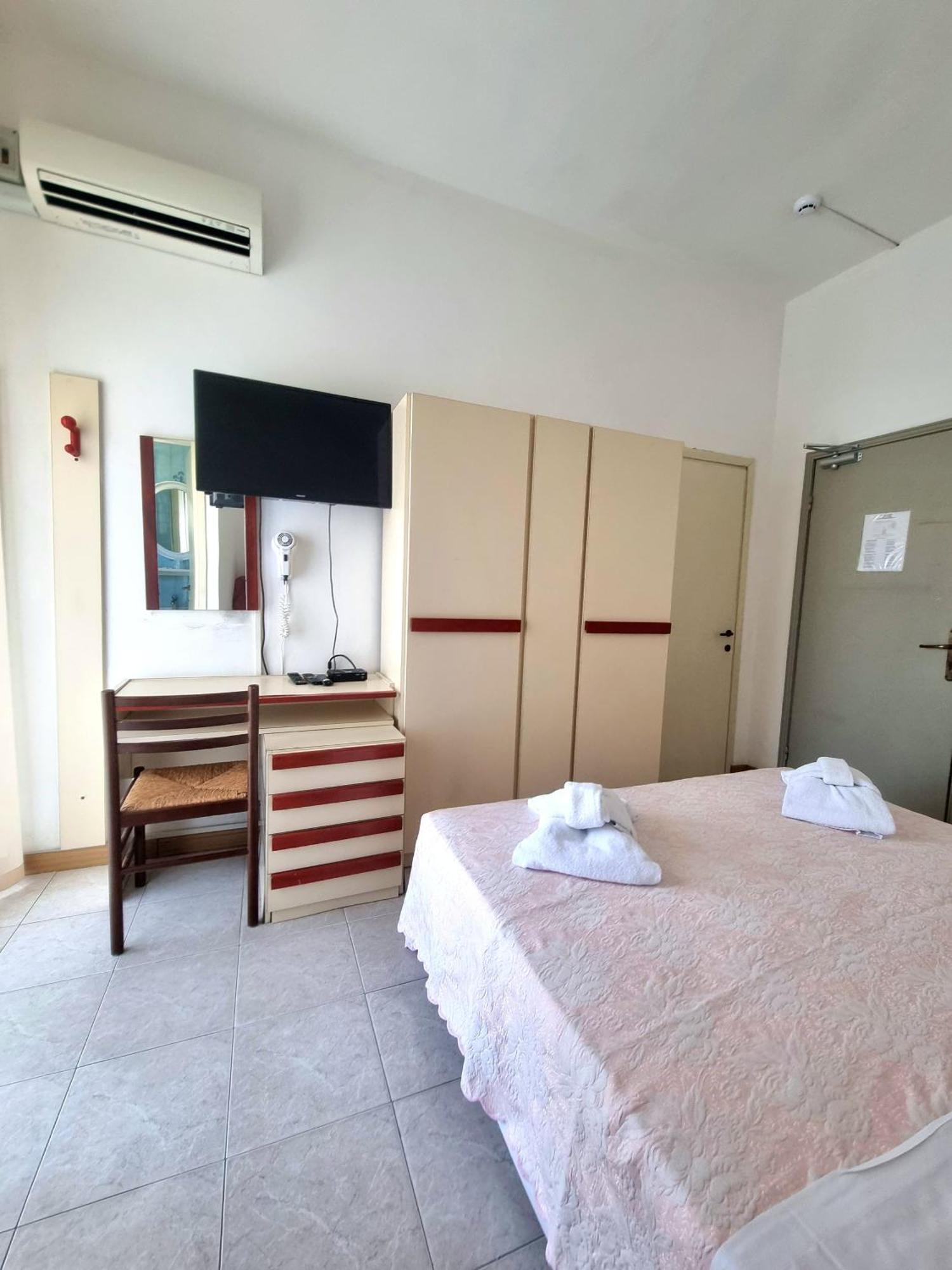 Hotel Due Gemelle Rimini Zewnętrze zdjęcie