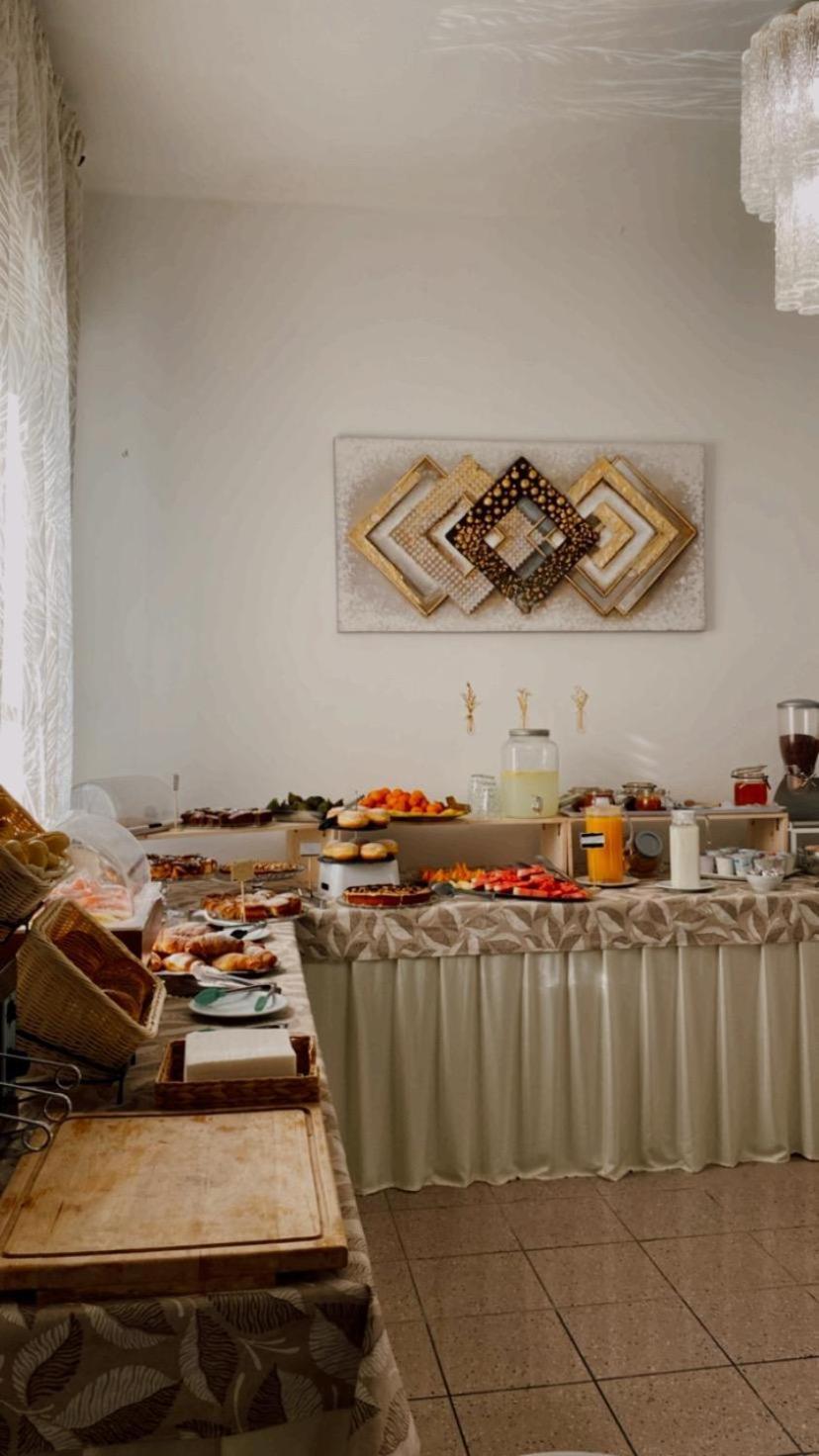 Hotel Due Gemelle Rimini Zewnętrze zdjęcie