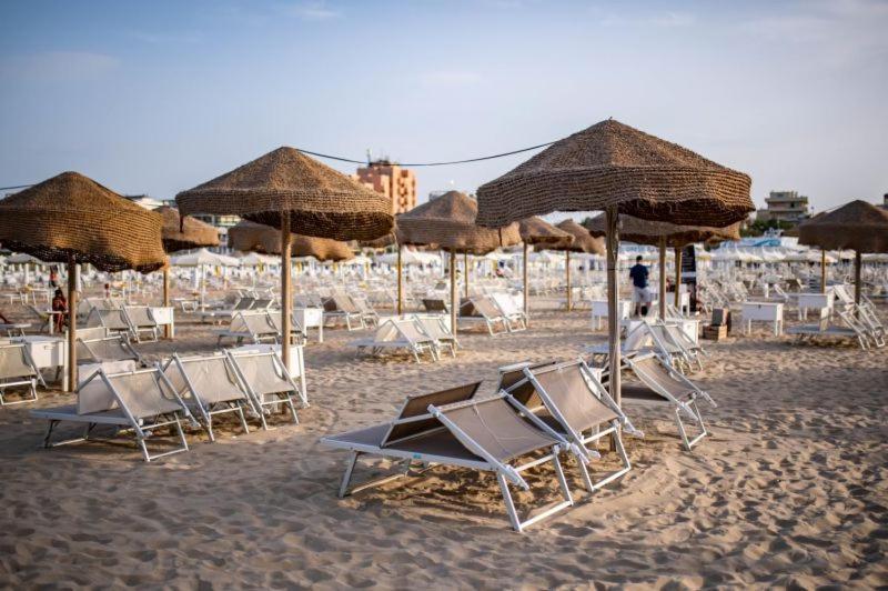 Hotel Due Gemelle Rimini Zewnętrze zdjęcie
